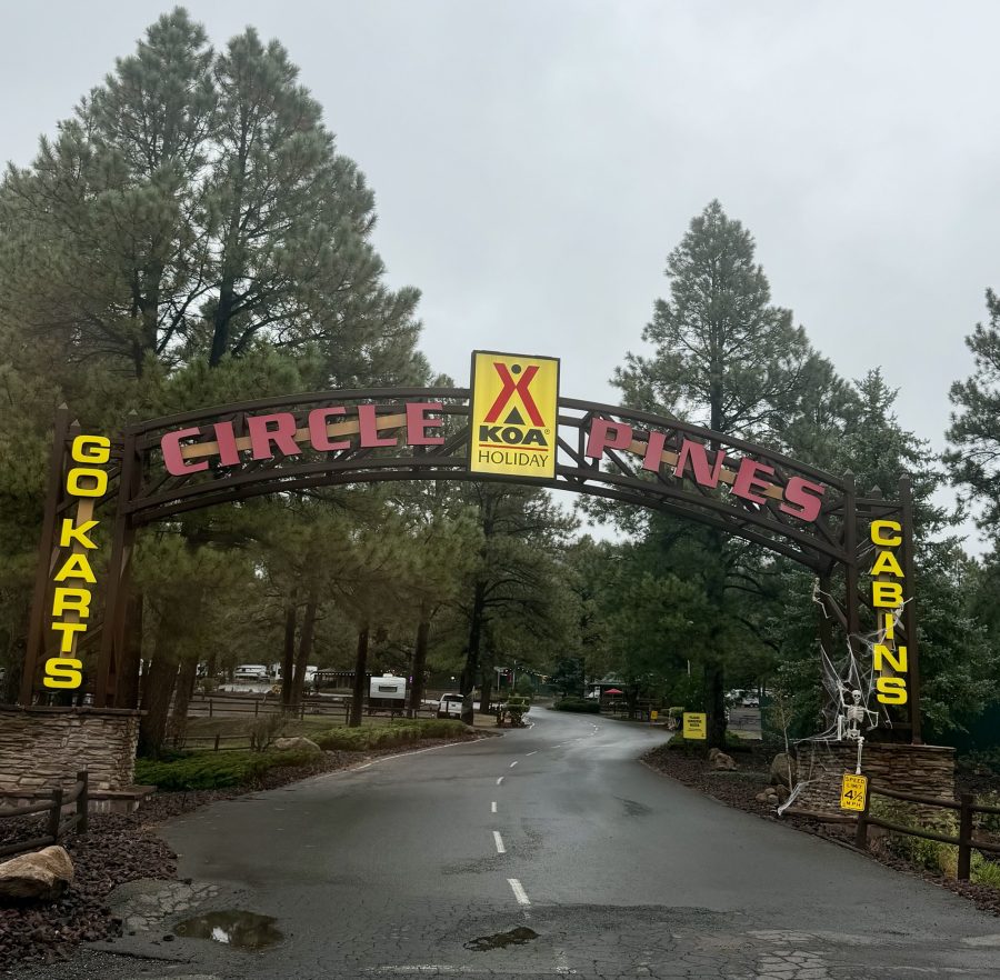 Entrance sign at the Williams / Circle Pines KOA Holiday, Williams, AZ